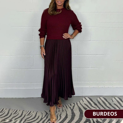 Vestido plisado con cuello redondo