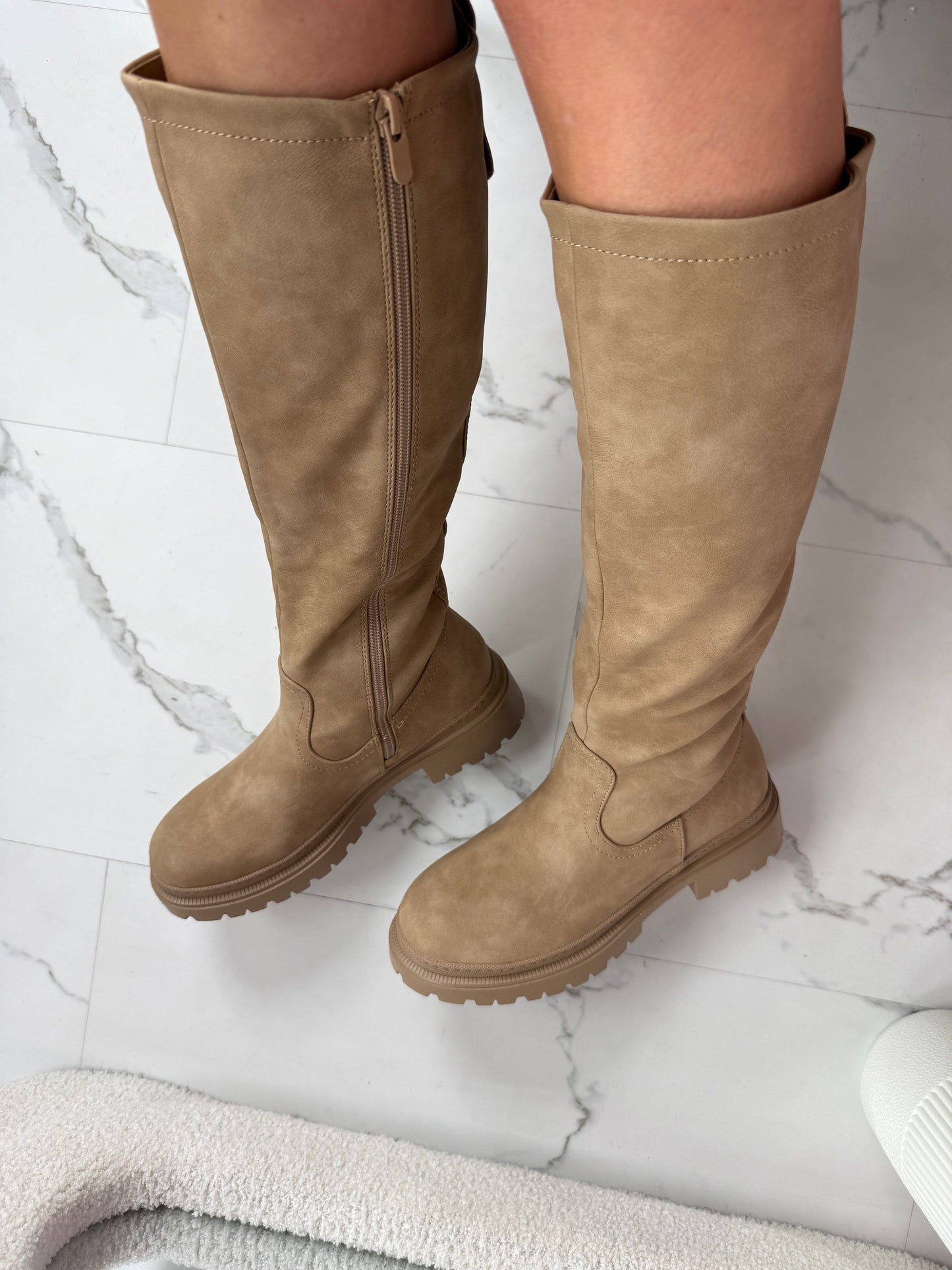 Botas altas Anetta Caqui